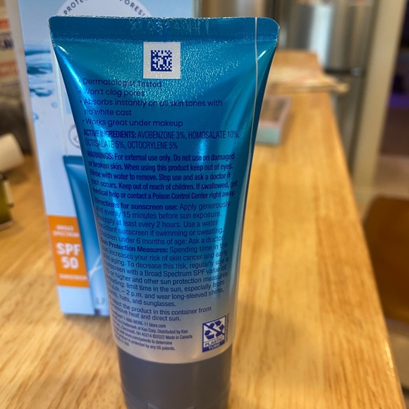 Biore UV Aqua Rich Moisturizer SPF 50 2/$8 - Picture 4 of 9